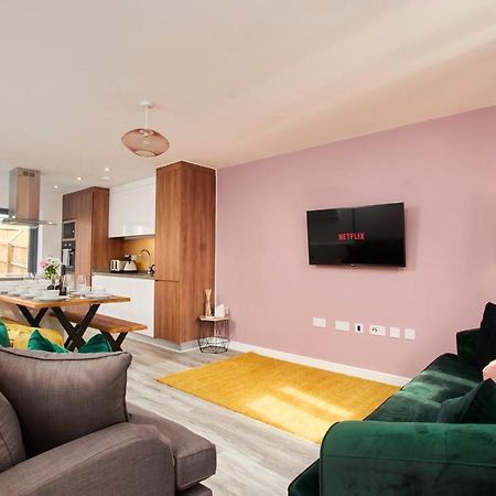 Willa Beaut 5 Bed House W Parking Manchester Zewnętrze zdjęcie